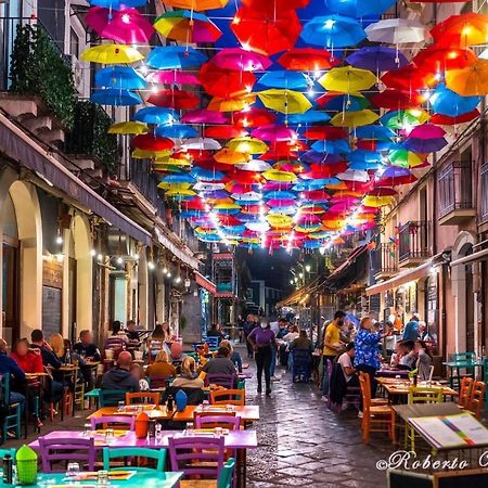 The Civita Apt Town Center Катания Екстериор снимка