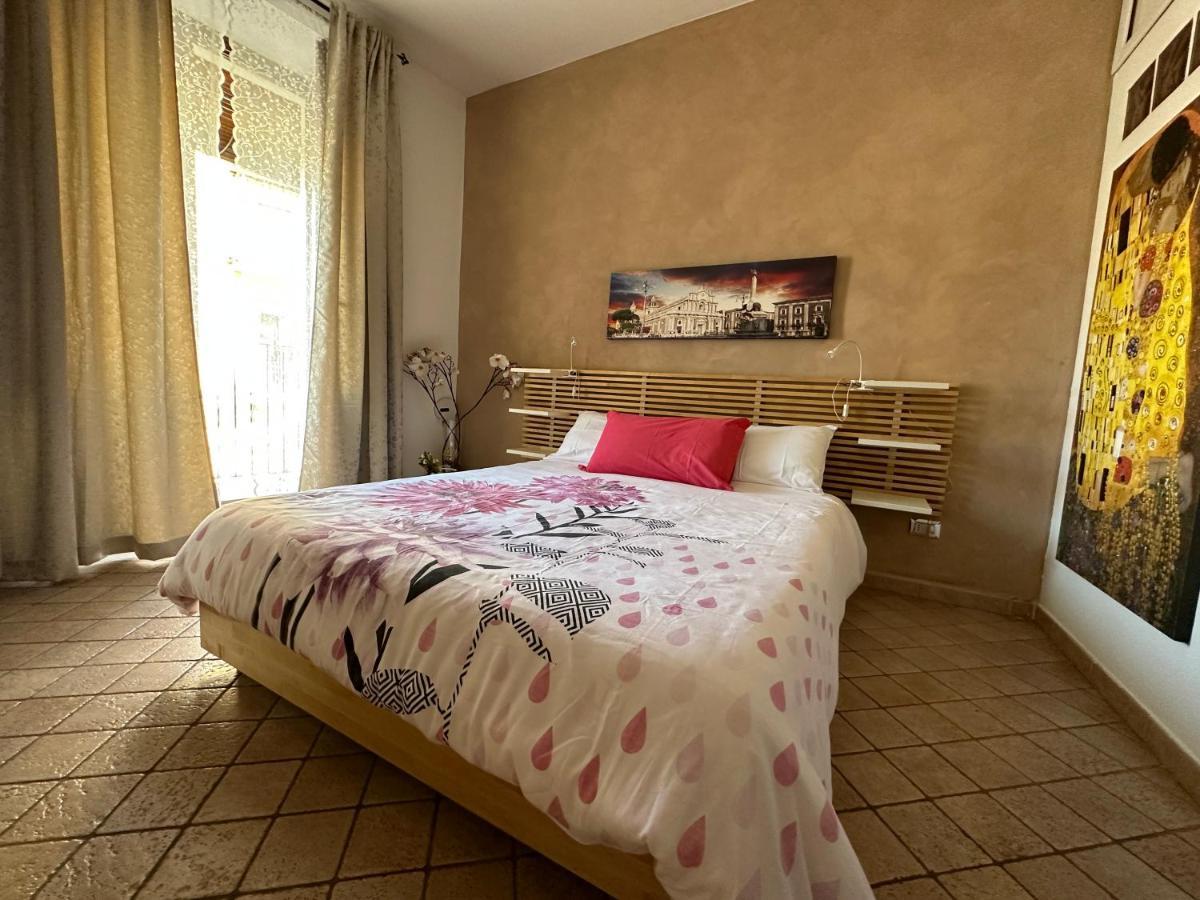 The Civita Apt Town Center Катания Екстериор снимка